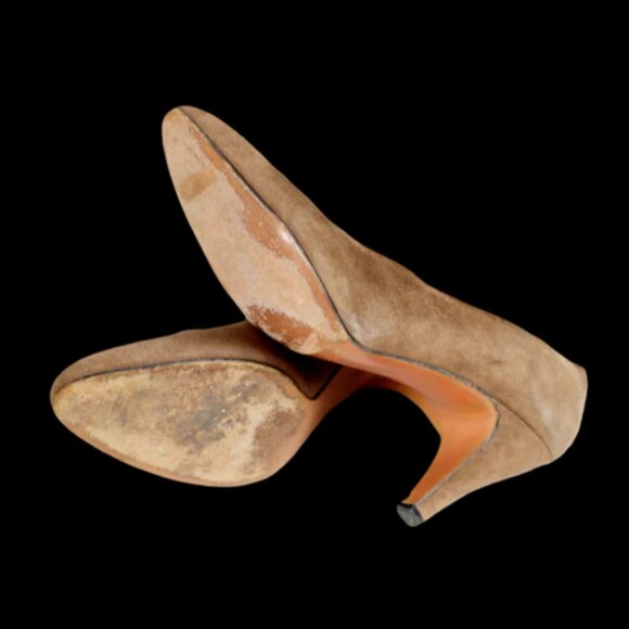 Salvatore Ferragamo Suede Pumps - Picture 5 of 6